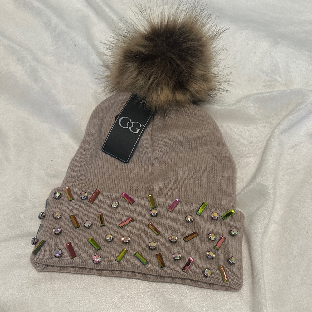 Stylish Beanie with Pom Pom